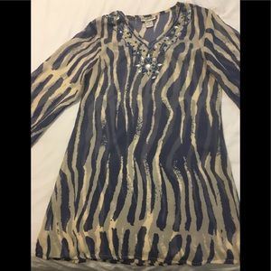 Pretty sheer swim cover up 🏝☀️🌸🕶 gently worn